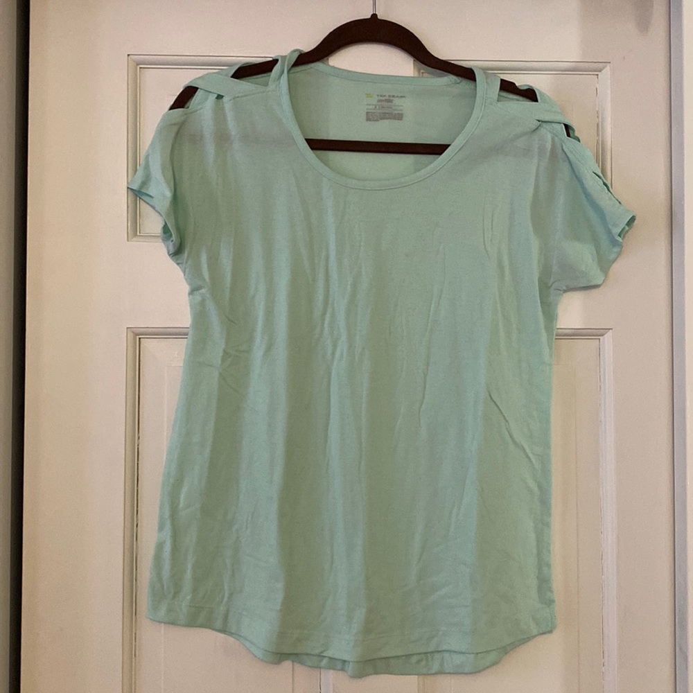 Dry tech, teal work out tee with shoulder detail.